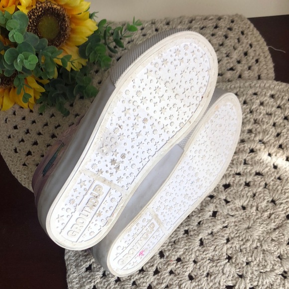 Disney Girls Purple High-Top Stitch Sneakers with Iridescent Finish - Picture 6 of 12